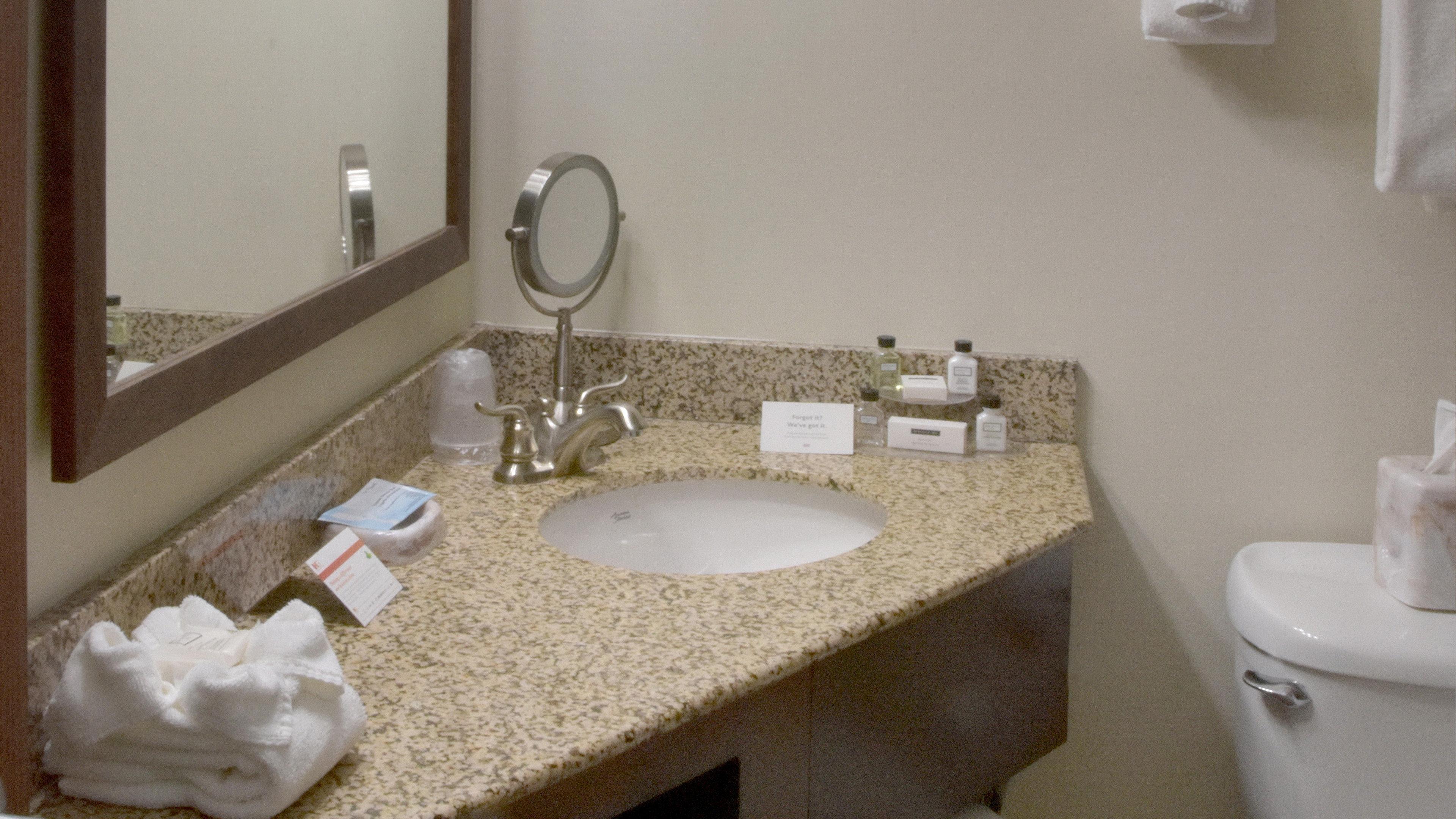Crowne Plaza Cleveland Airport By Ihg Hotel Middleburg Heights Eksteriør billede