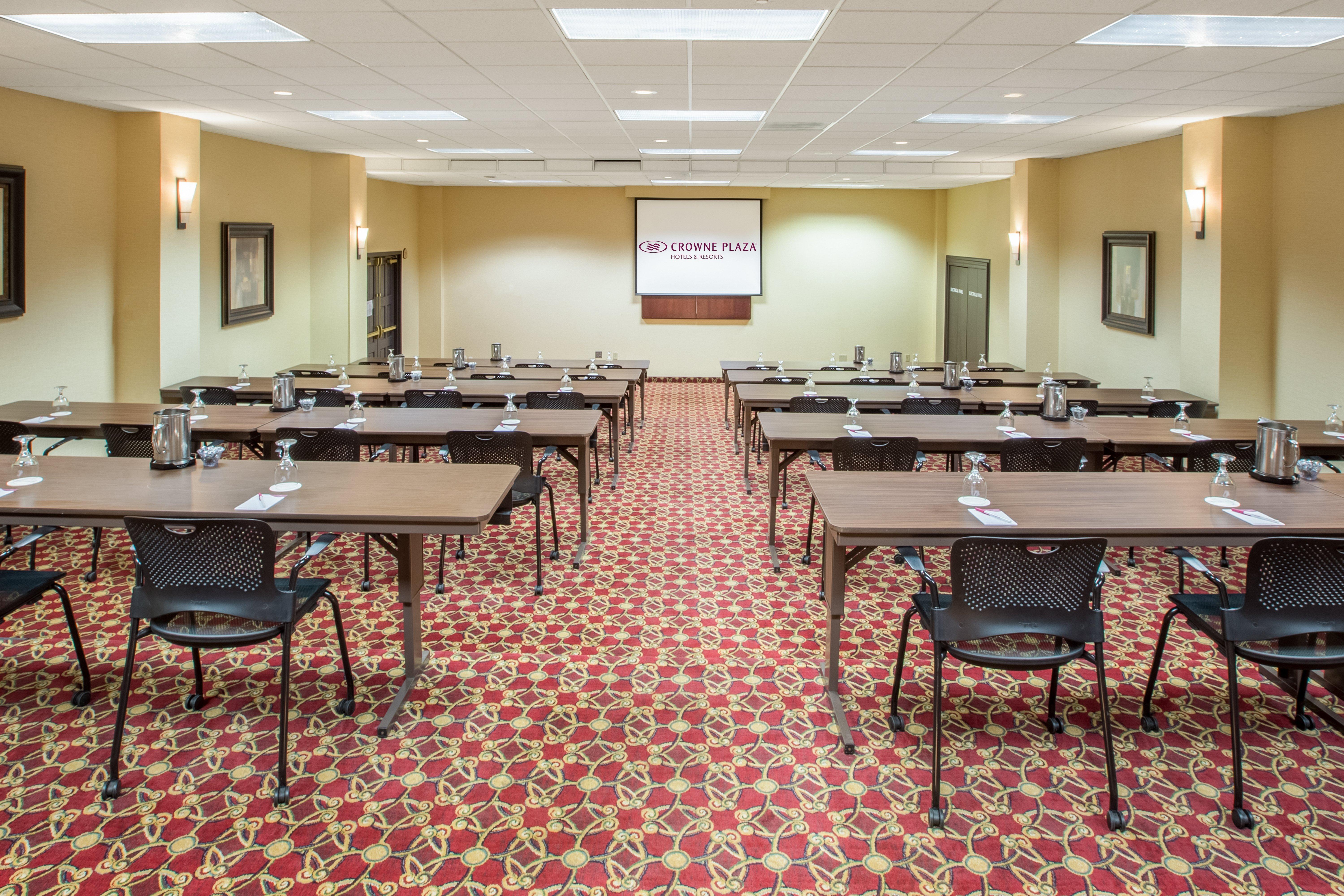 Crowne Plaza Cleveland Airport By Ihg Hotel Middleburg Heights Eksteriør billede