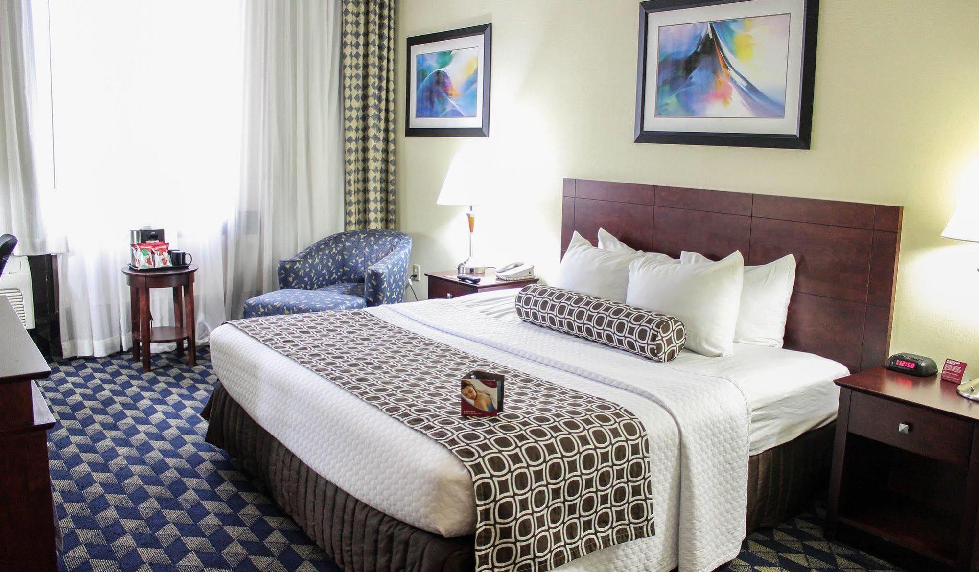 Crowne Plaza Cleveland Airport By Ihg Hotel Middleburg Heights Eksteriør billede